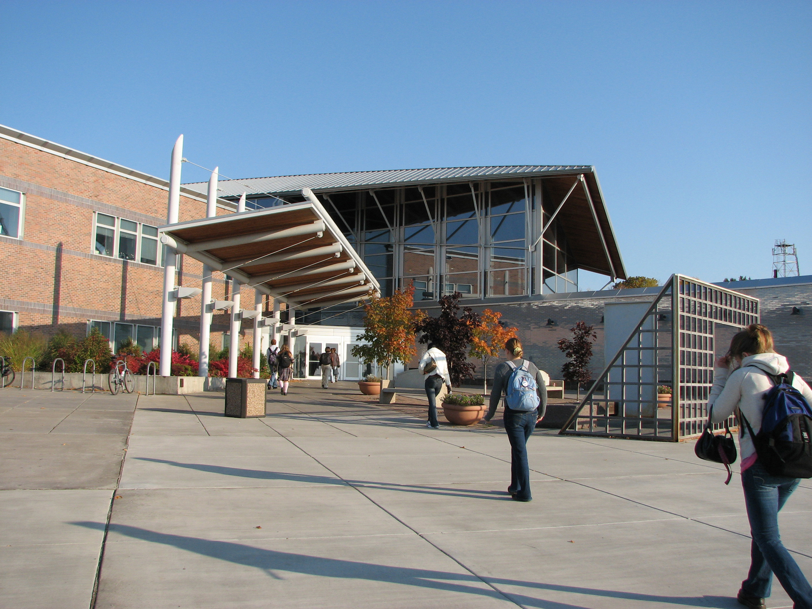 Q Care Lake Superior College St. Luke